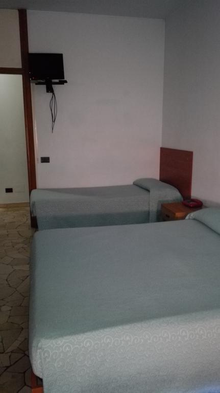 Hotel Mira Varese Pokój zdjęcie