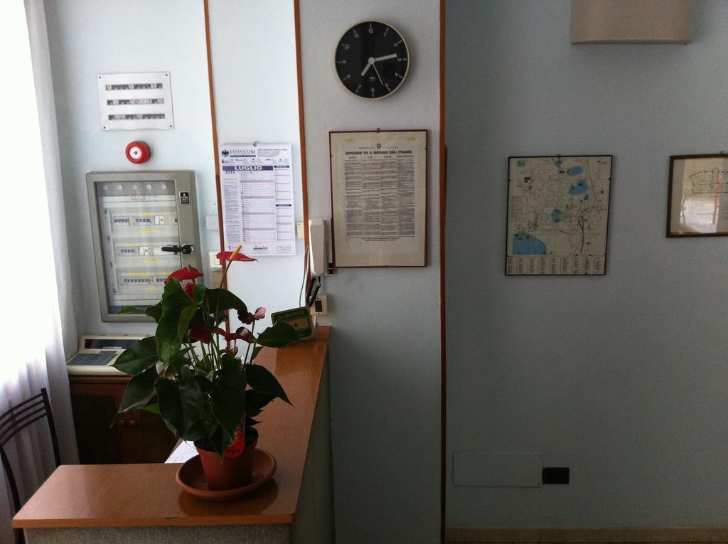 Hotel Mira Varese Zewnętrze zdjęcie