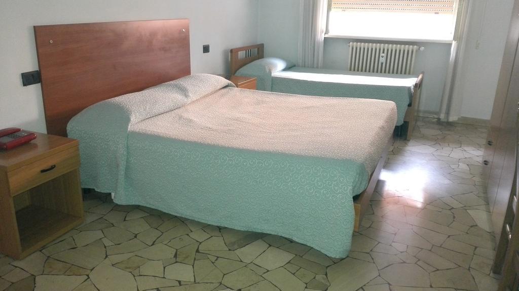 Hotel Mira Varese Pokój zdjęcie